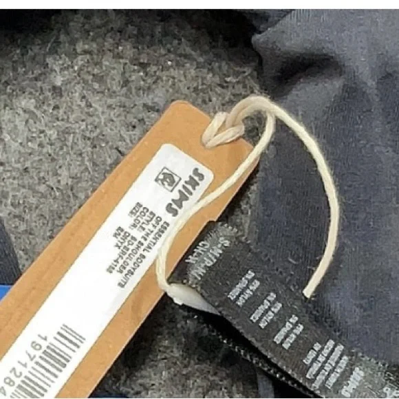 SKIMS Off the shoulder bodysuit in black NWT - Picture 3 of 5